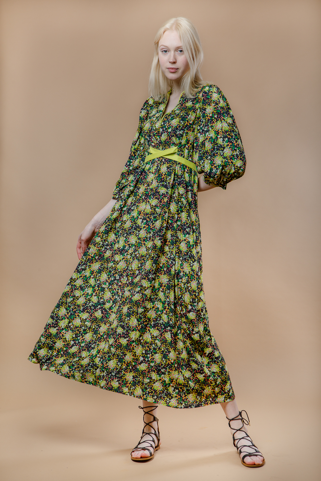 Платье из нежного цветочного марокена Жозе